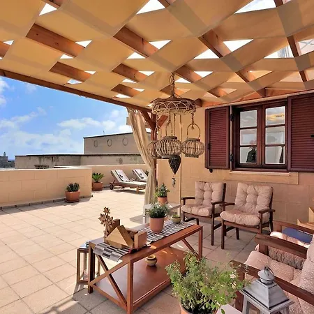 Apartment Center Penthouse - Medieval Town 10'- 2' Rhodes City