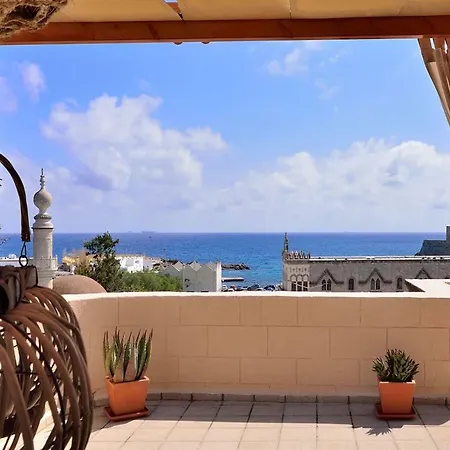 Apartment Center Penthouse - Medieval Town 10'- 2' *