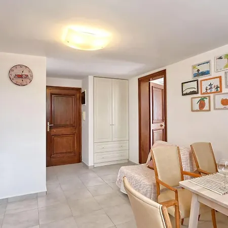 Center Penthouse - Medieval Town 10'- 2' Rhodes City