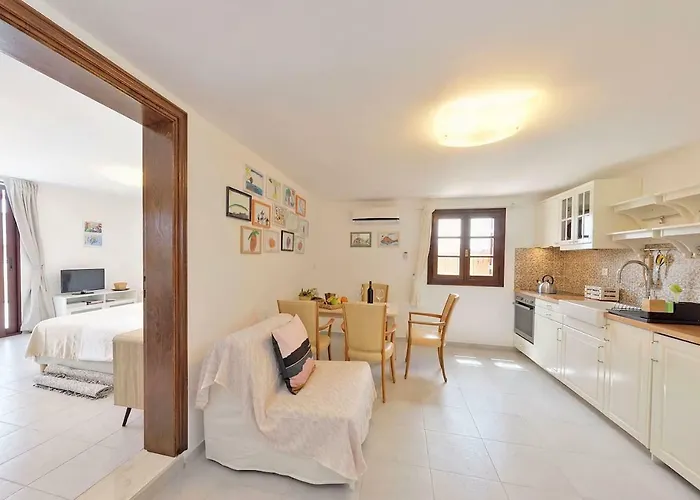 Center Penthouse - Medieval Town 10'- 2' Apartman